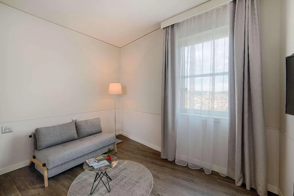 SUITE WITH VIEWS Room, NH Napoli Panorama, Naples