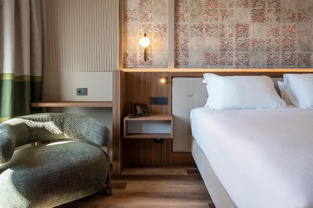 DOUBLE GUEST ROOM Room, Picciolo Etna Golf Resort & Spa, Curio Collection, Catania