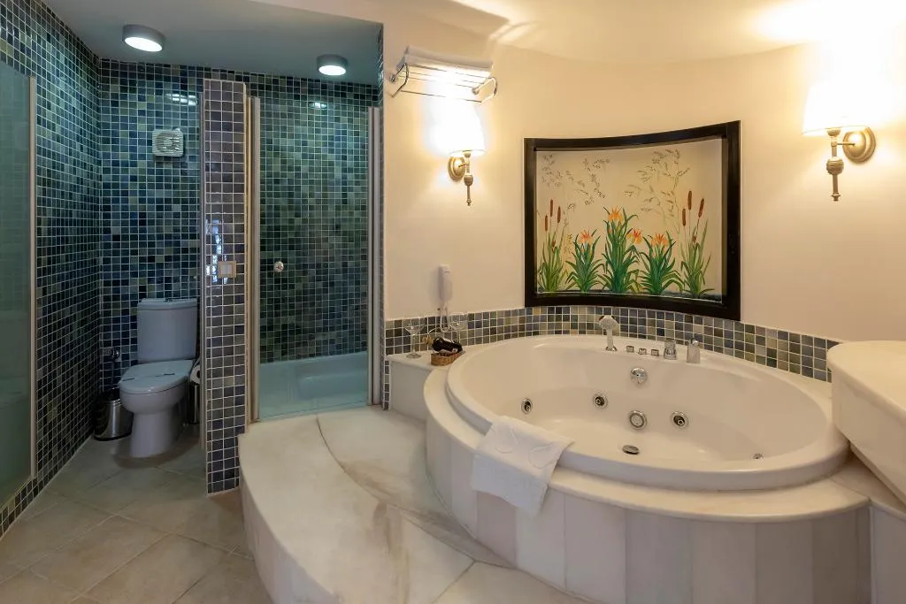 FAMILY ROOM WITH JACUZZI Room, Starlight Resort Hotel, Antalya