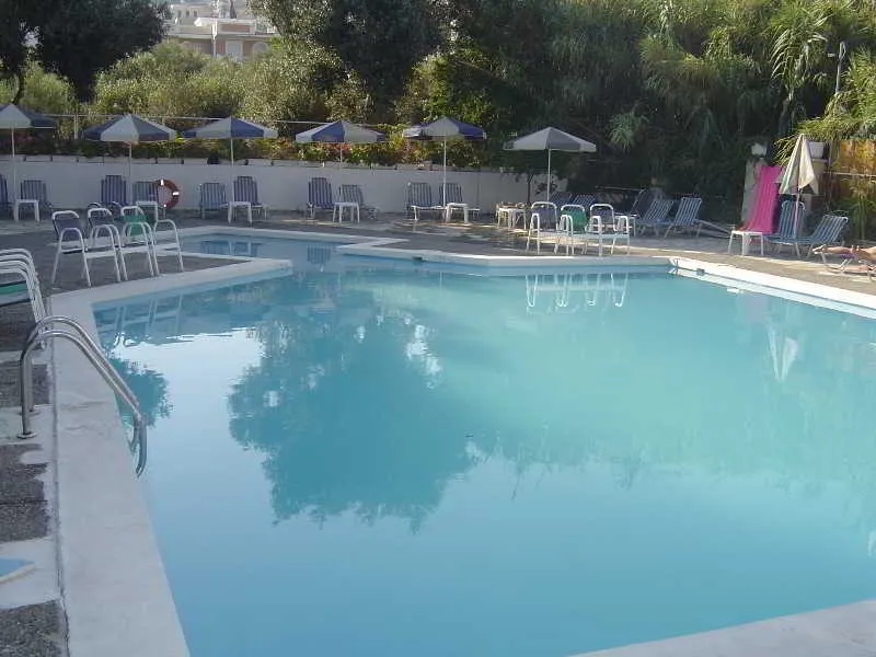 Room, Paradise, Samos
