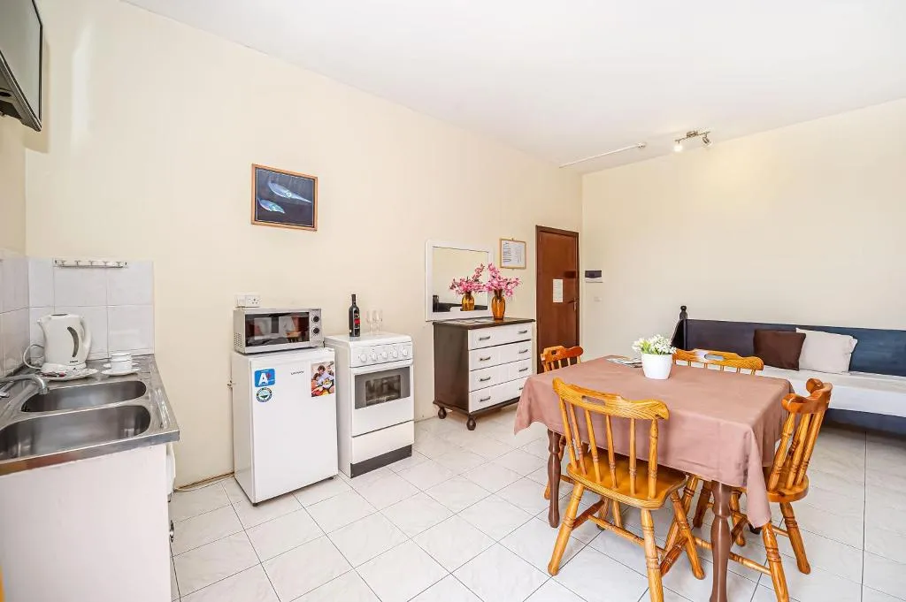 STUDIO STANDARD Room, Mariblu Guesthouse, Gozo