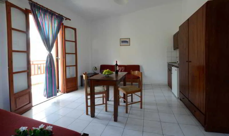 Room, Ekati, Crete