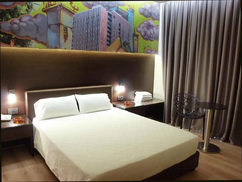 DOUBLE STANDARD Room, Athens City, Athens