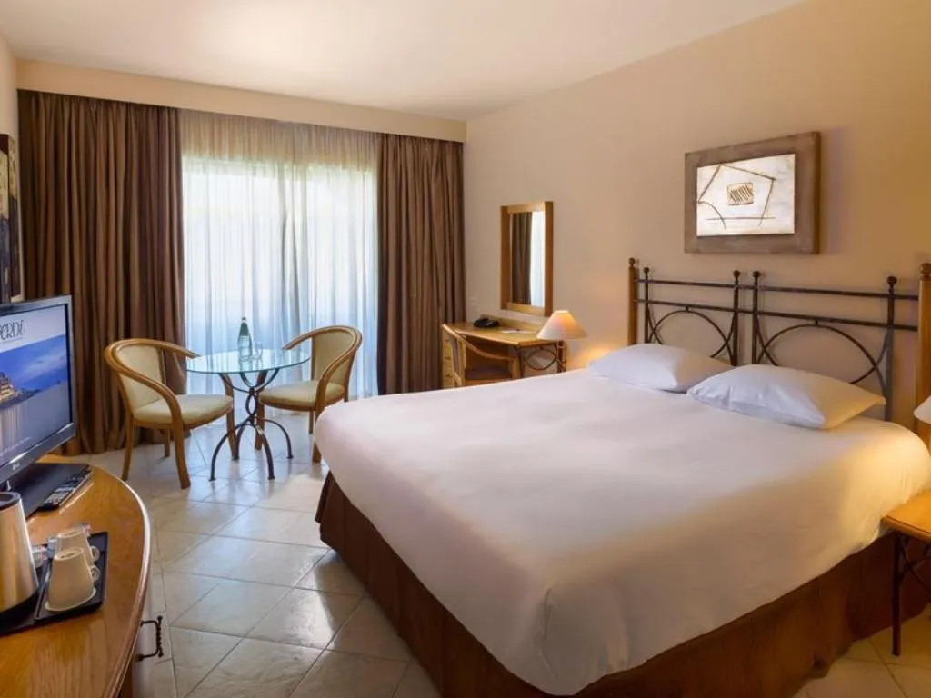 DOUBLE CLASSIC Room, Verdi St Georges Bay Marina, Malta
