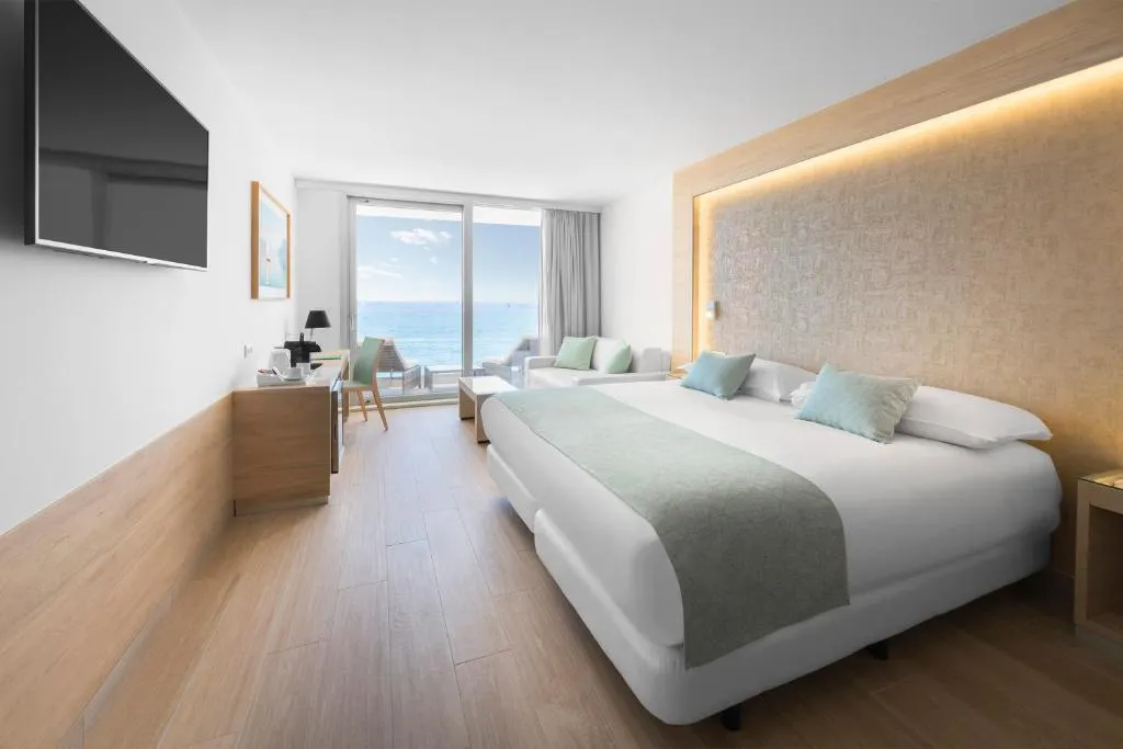 FAMILY ROOM SEA FRONT Room, Elba Sunset Mallorca Thalasso Spa, Majorca