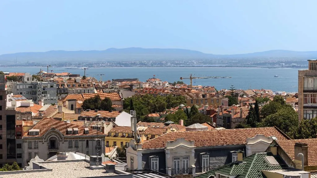 General view, Holiday Inn Express Lisbon Principe Real, by IHG, Lisbon