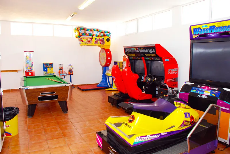 Sports and Entertainment, Vista Picas, Menorca
