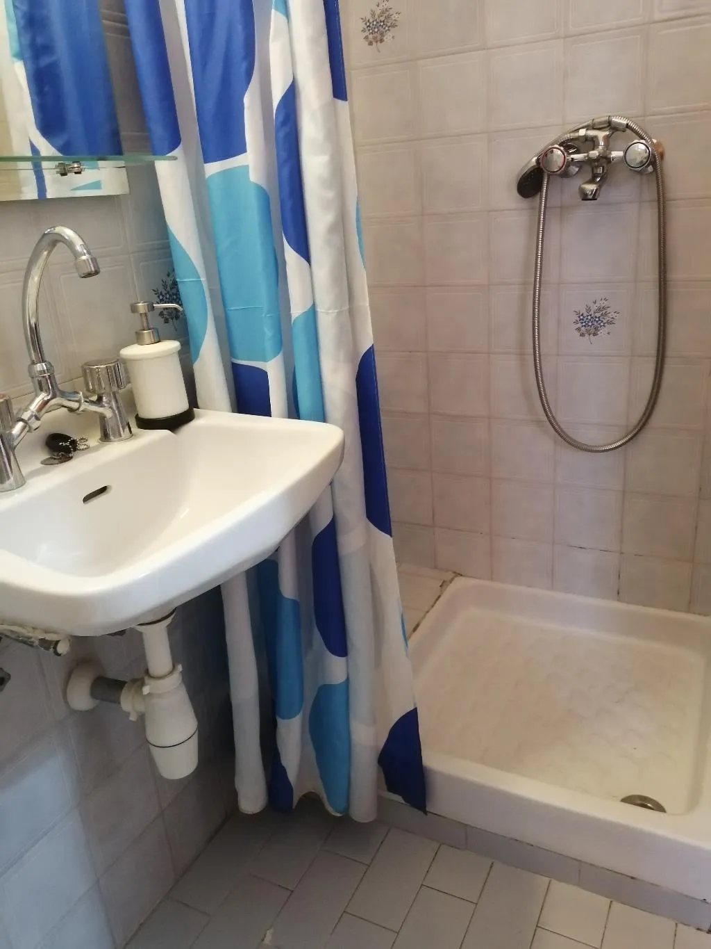 Room, Aronis Apartments, Corfu