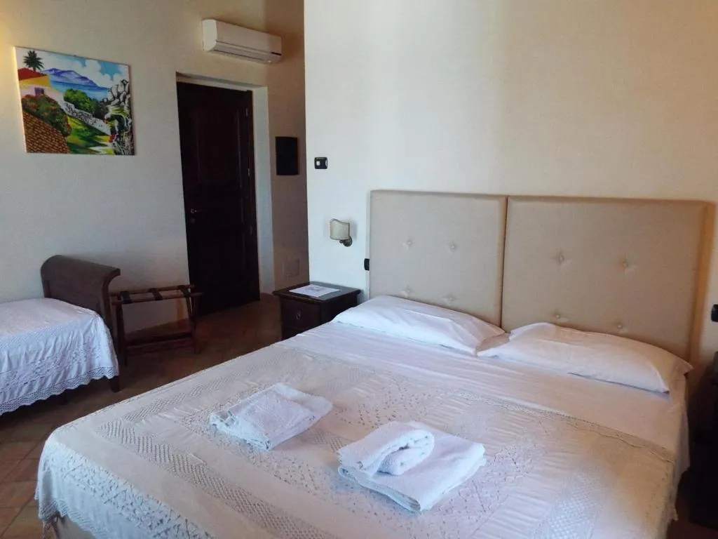 TRIPLE STANDARD Room, Agriturismo Cefalù - Guest House, Palermo