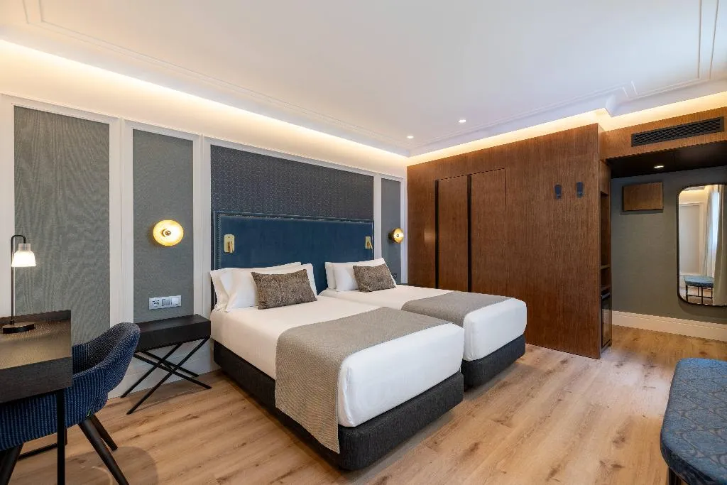 Double or Twin PREMIUM Room, Catalonia Plaza Cataluña, Barcelona