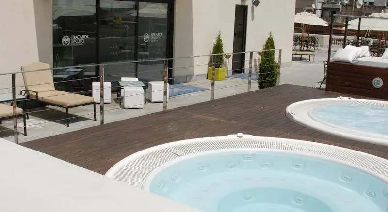 Pool, Barcelona Center, Barcelona