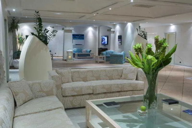 Lobby, Petra Bianca, Olbia