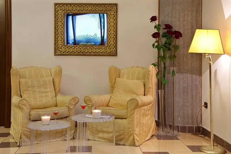 Lobby, Ulisse Deluxe Hostel, Naples