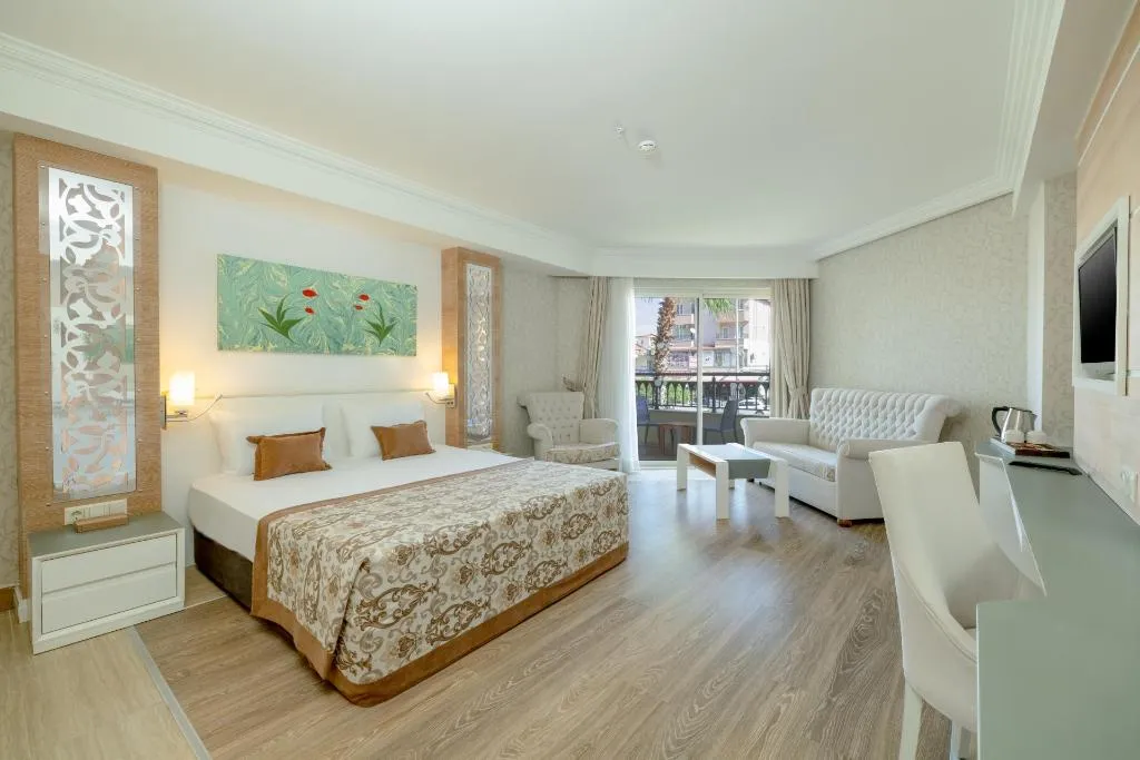 Room, Crystal Sunset Pearl Collection, Antalya