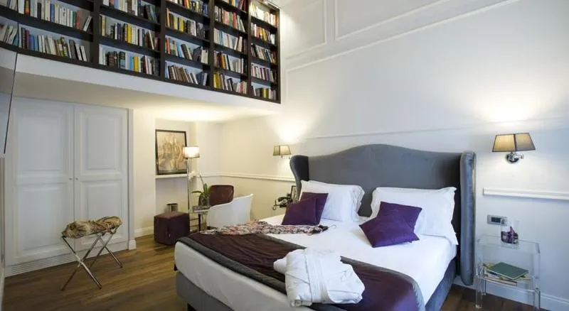 DOUBLE SUPERIOR Room, Relais Leone, Rome