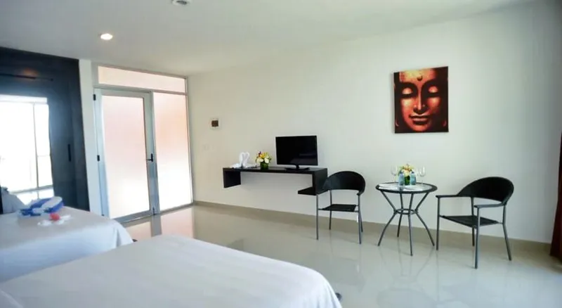 General view, Sunrise 42 Suites Hotel, Playa Del Carmen
