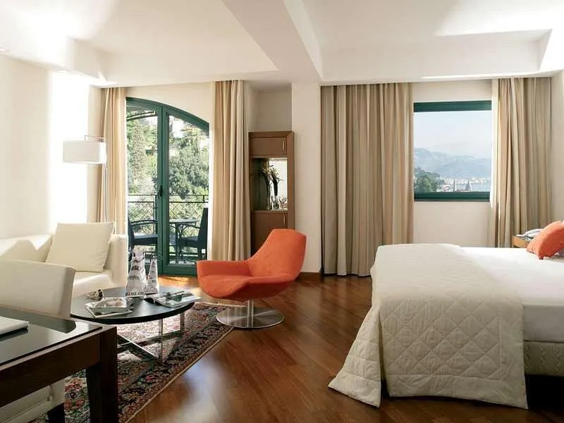 SUITE GRAND Room, Raito, Naples