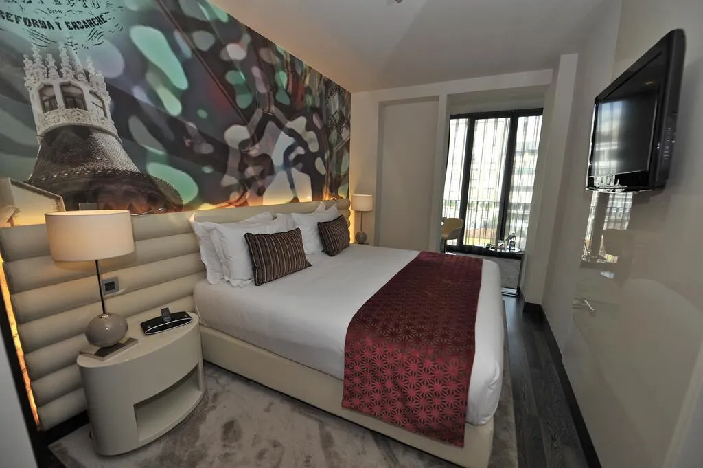 DOUBLE DELUXE Room, Hotel Indigo Barcelona Plaza Catalunya, Barcelona