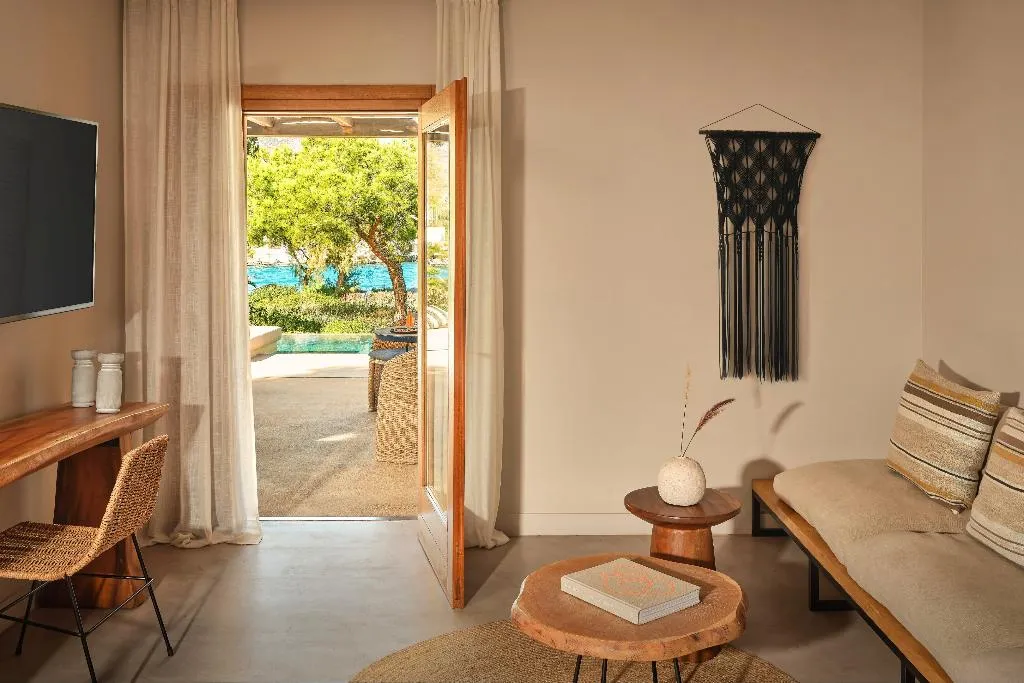 BUNGALOW SUPERIOR WITH PRIVATE POOL Room, Minos Beach Art Hotel, a Member of Design Hotels, Crete