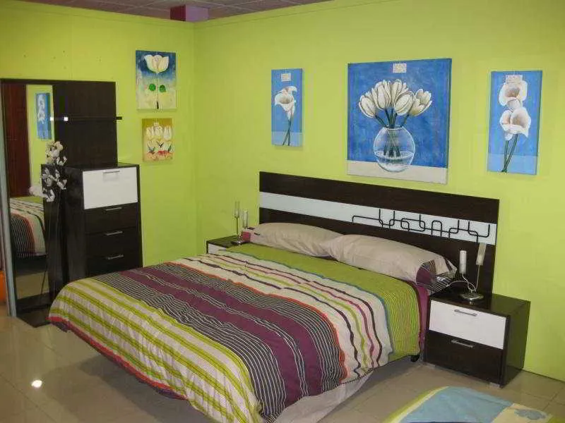 Room, Soterraña, Madrid