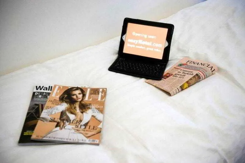 DOUBLE SUPERIOR Room, easyHotel Amsterdam City Centre South, Amsterdam