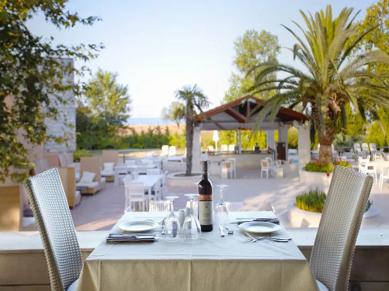 Restaurant, Olympian Bay Grand Resort, Thessaloniki