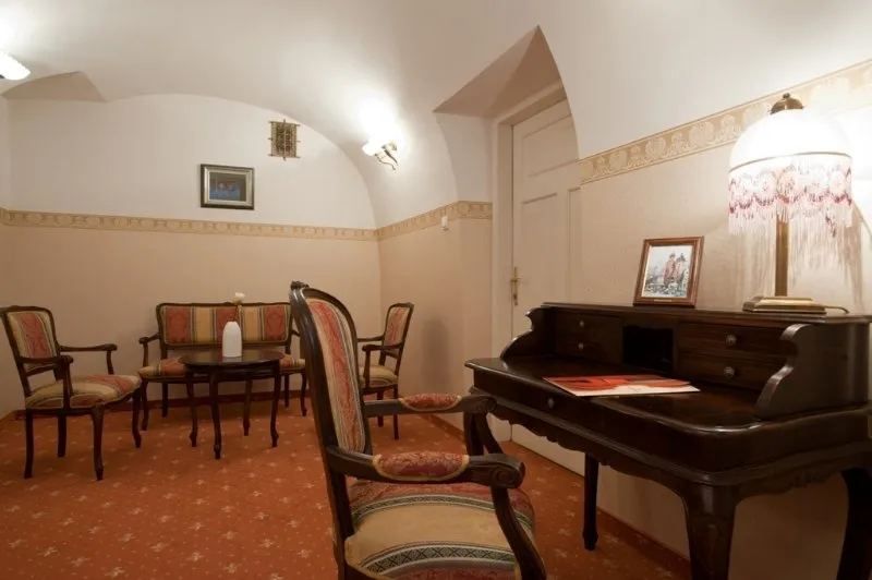 Room, Amadeus, Krakow