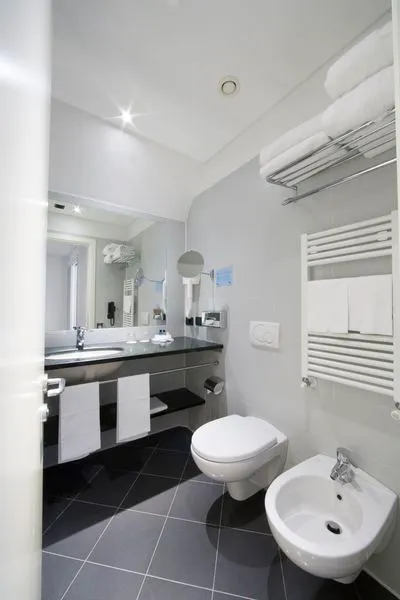 DOUBLE SUPERIOR Room, Sonder Missori, Milan