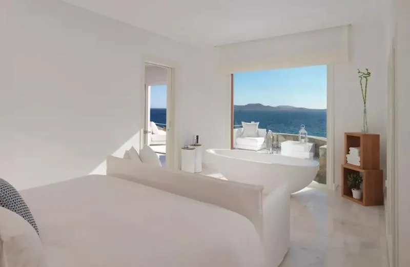 SUITE DELUXE WITH PRIVATE POOL Room, Mykonos Grand Hotel & Resort, Mykonos