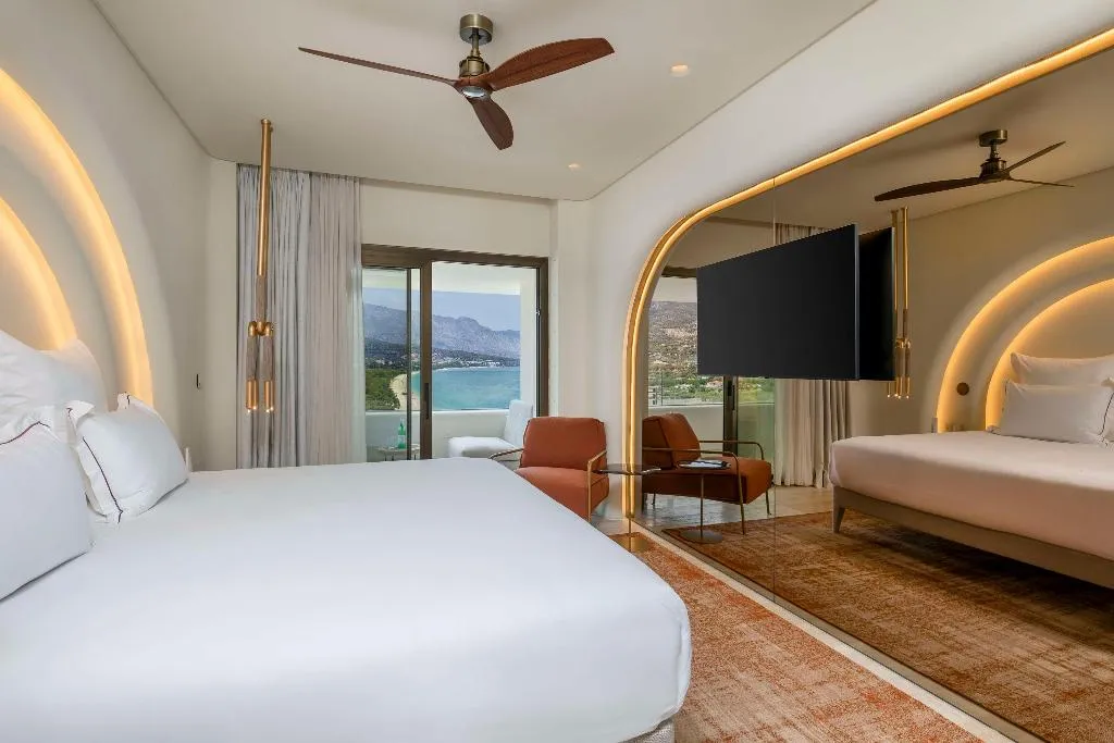 SUITE Presidential Room, Isla Brown Corinthia Resort & Spa, Curio Collect, Athens