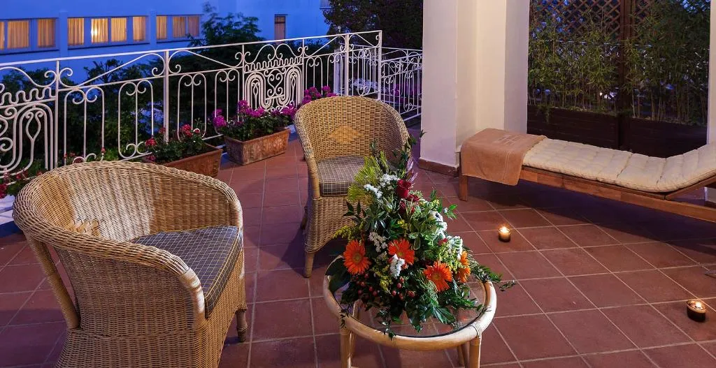 JUNIOR SUITE GARDEN VIEW WITH BALCONY Room, Punta Molino Beach Resort & SPA, Naples