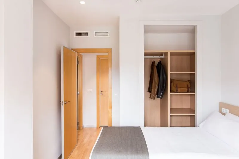 APARTMENT CAPACITY 6 Room, Valenciaflats Ciudad de las Ciencias, Valencia