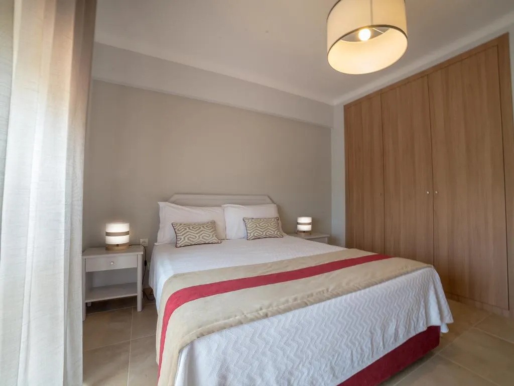 APARTMENT POOL VIEW Room, Flor Da Rocha, Algarve