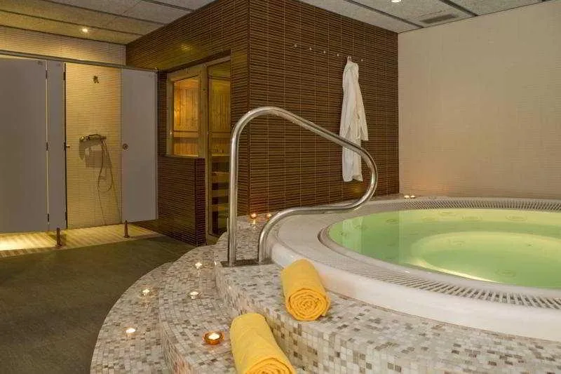 Sports and Entertainment, Magnolia Hotel, Costa Dorada