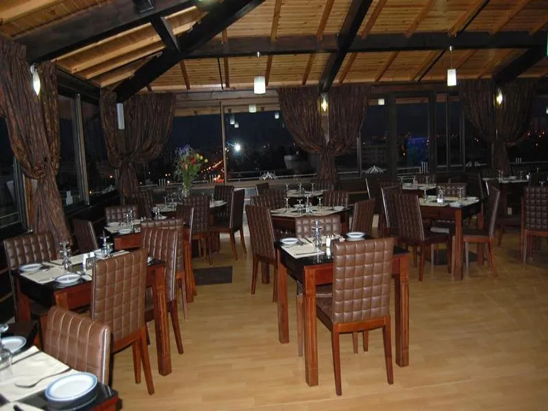 Restaurant, Zahrat al Jabal, Fez