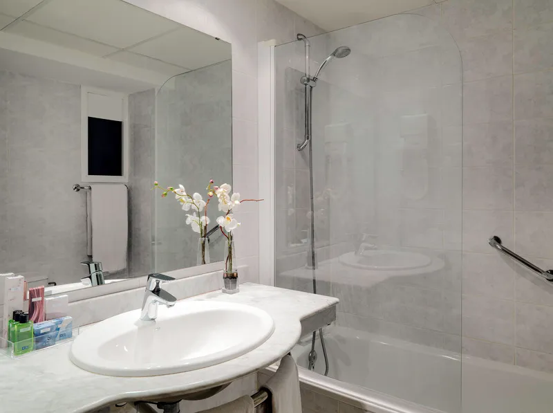 DOUBLE POOL VIEW Room, H10 Delfin Only adults, Costa Dorada