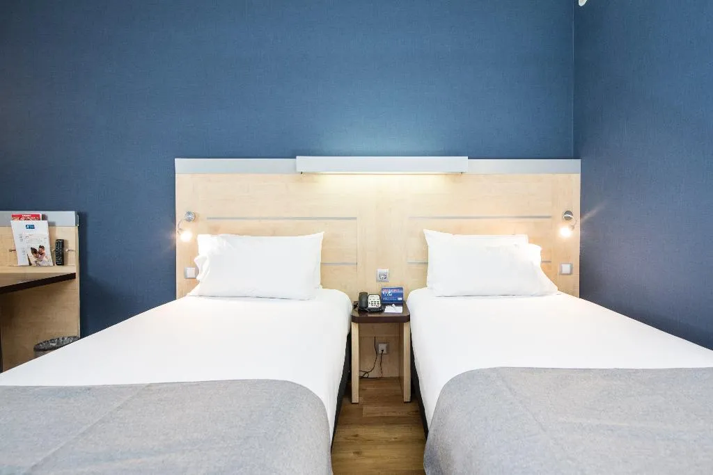 TWIN NON SMOKING Room, Holiday Inn Express Barcelona - Sant Cugat, Barcelona