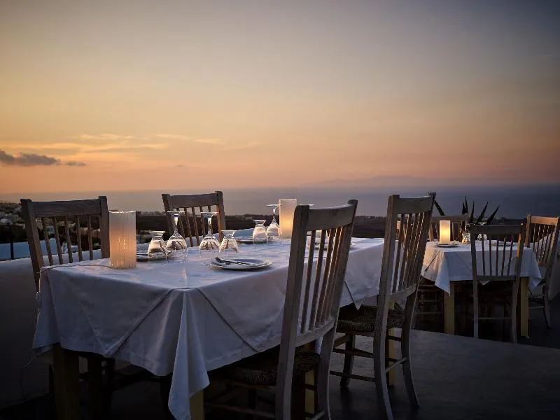 Restaurant, Finikia Memories (ex Finikia's Place), Santorini