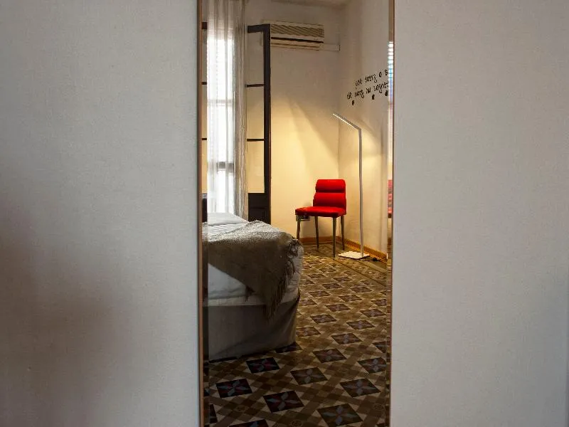 APARTMENT CAPACITY 6 TWO BEDROOMS Room, MH Apartments Tetuan, Barcelona