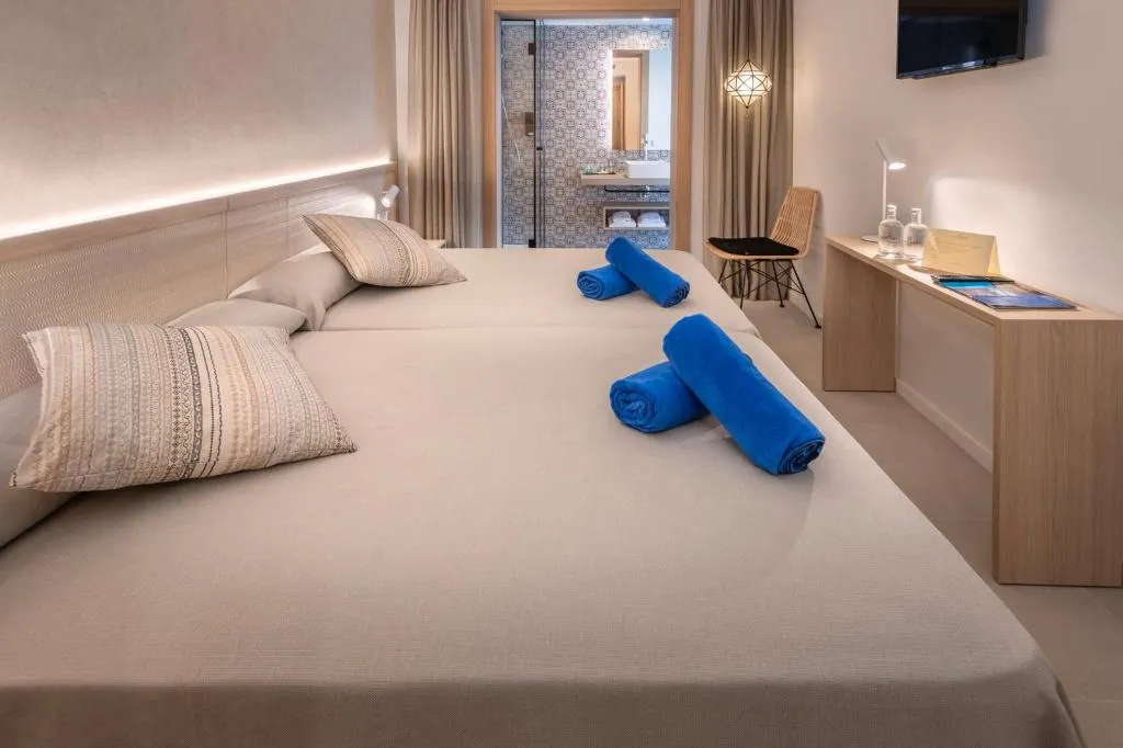 FAMILY ROOM PREMIUM Room, Hotel Alhambra, Costa Brava