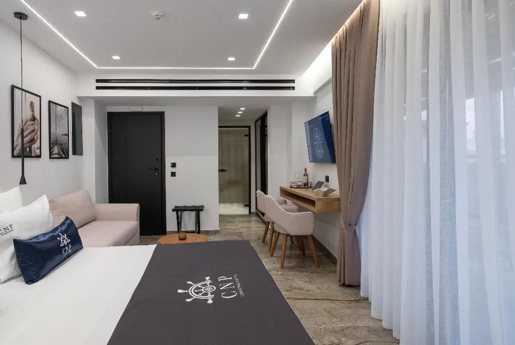 SUITE WITH JACUZZI Room, Captain Napoleon Paterakis CNP Luxurious Suites, Crete