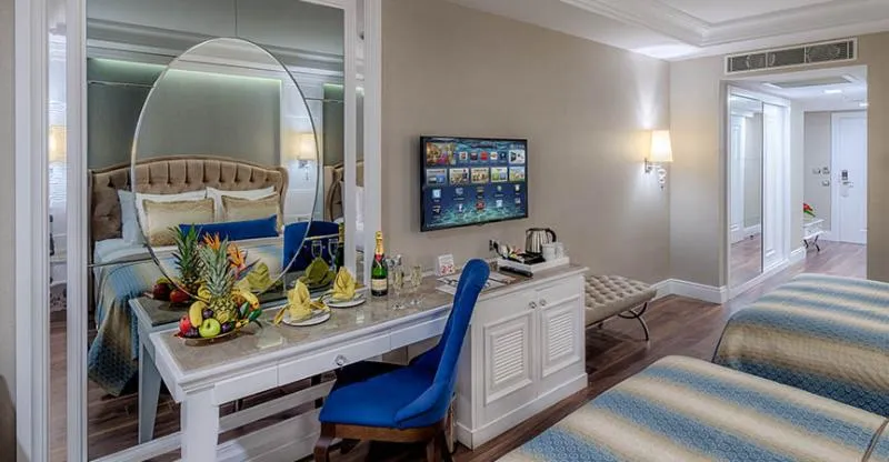 QUADRUPLE DELUXE Room, Dobedan Exclusive Hotel and Spa Ex Alva Donna, Antalya
