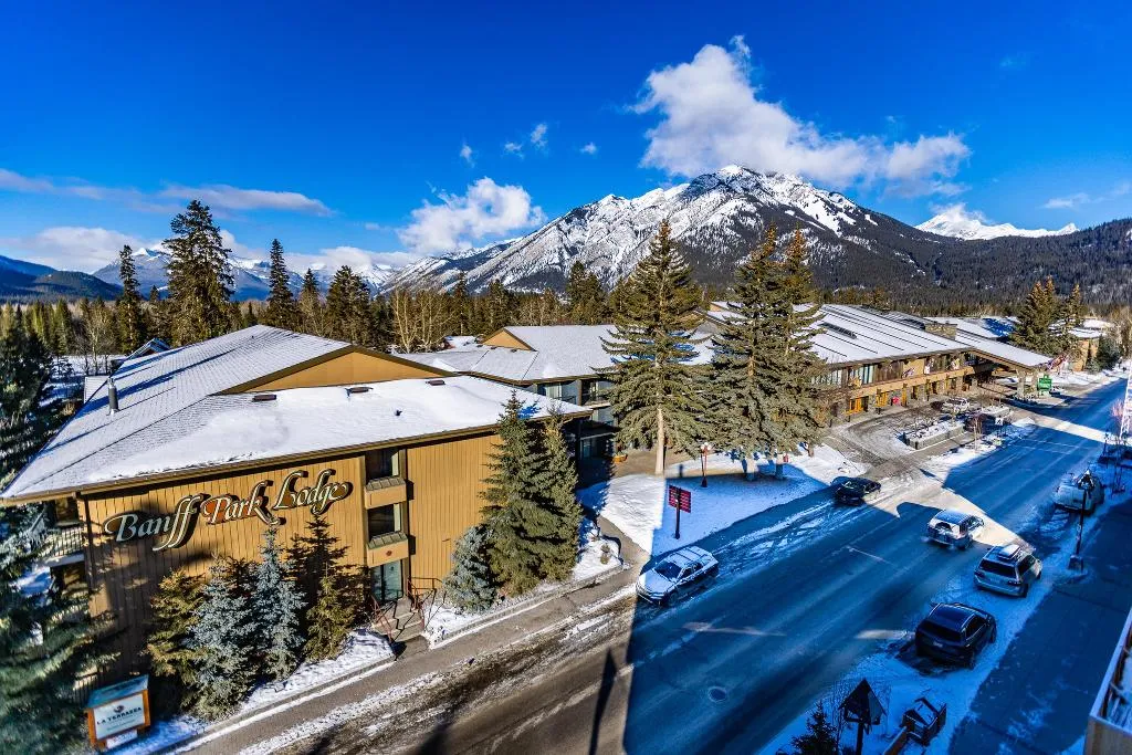 General view, Banff Park Lodge Resort, Calgary, Alberta