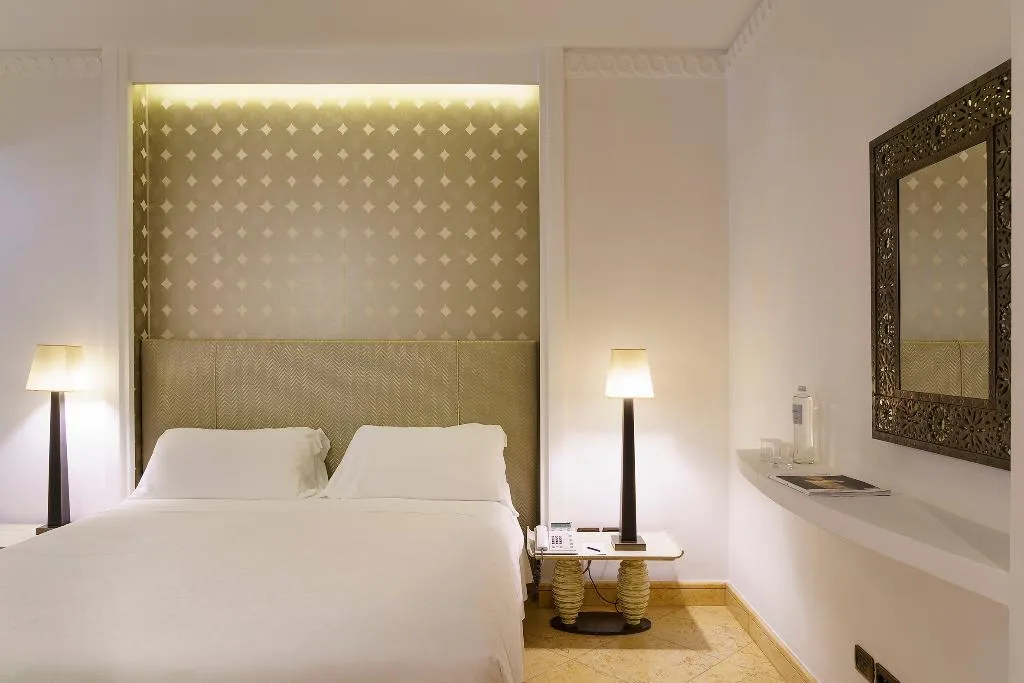 DOUBLE SINGLE USE SUPERIOR Room, Romano Palace, Catania