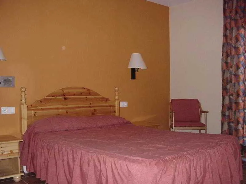Room, Supermolina, Costa Brava