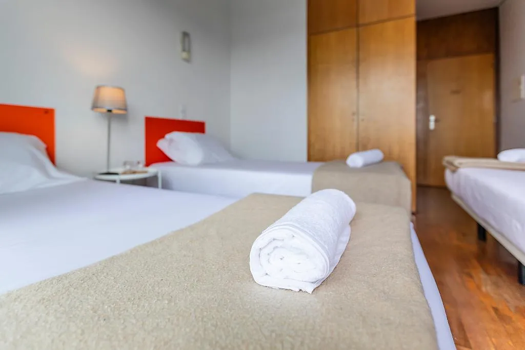 TRIPLE STANDARD Room, HI Porto - Youth Hostel, Porto