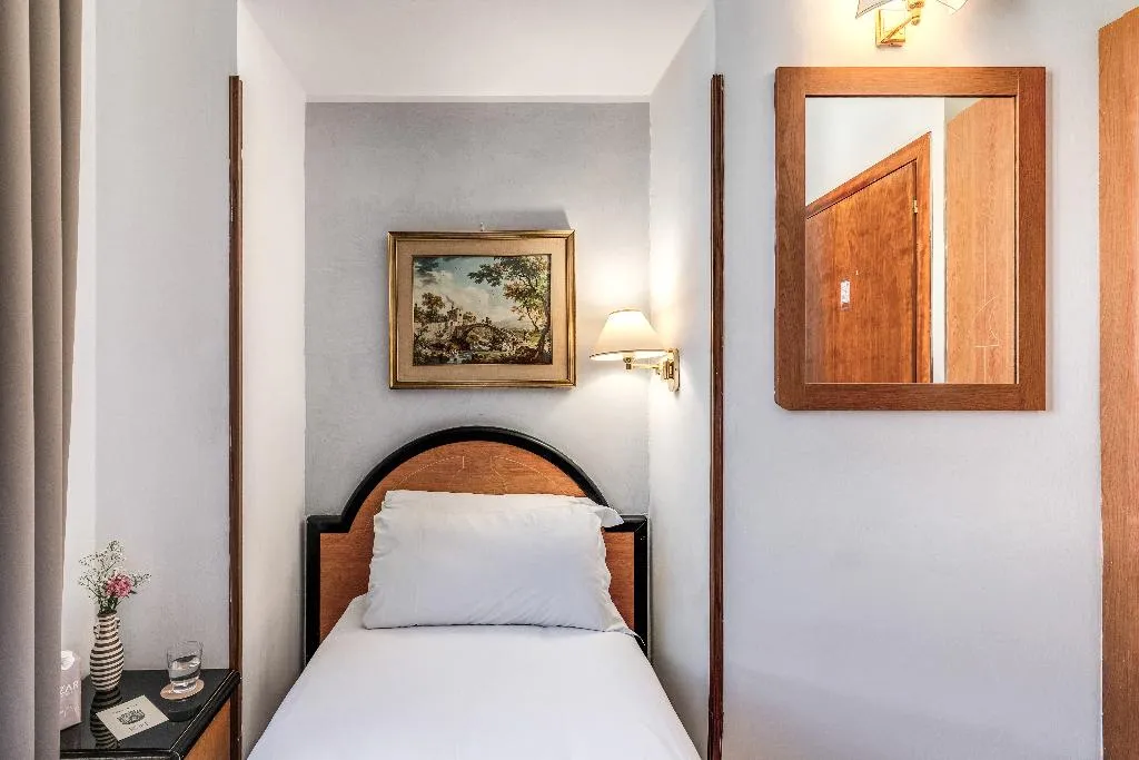 SINGLE STANDARD Room, Sonya, Rome