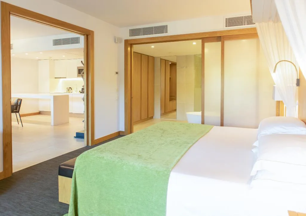 SUITE CAPACITY 1 ONE BEDROOM Room, Epic SANA Algarve, Algarve