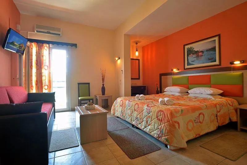 QUADRUPLE STANDARD Room, Maltezos, Corfu