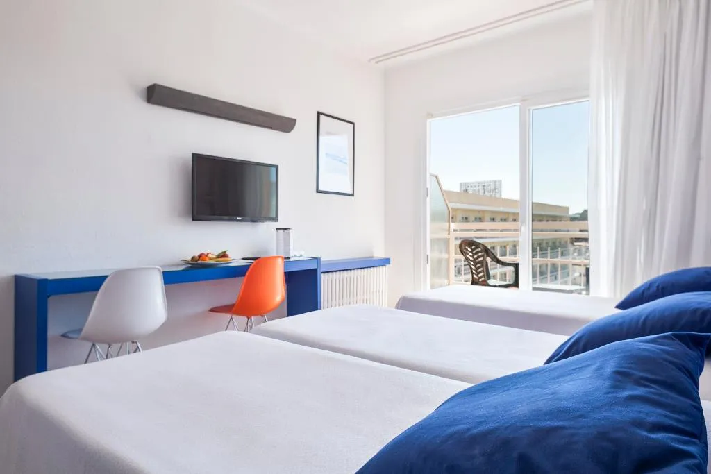 Double or Twin CAPACITY 3 Room, Evenia Olympic Park, Costa Brava
